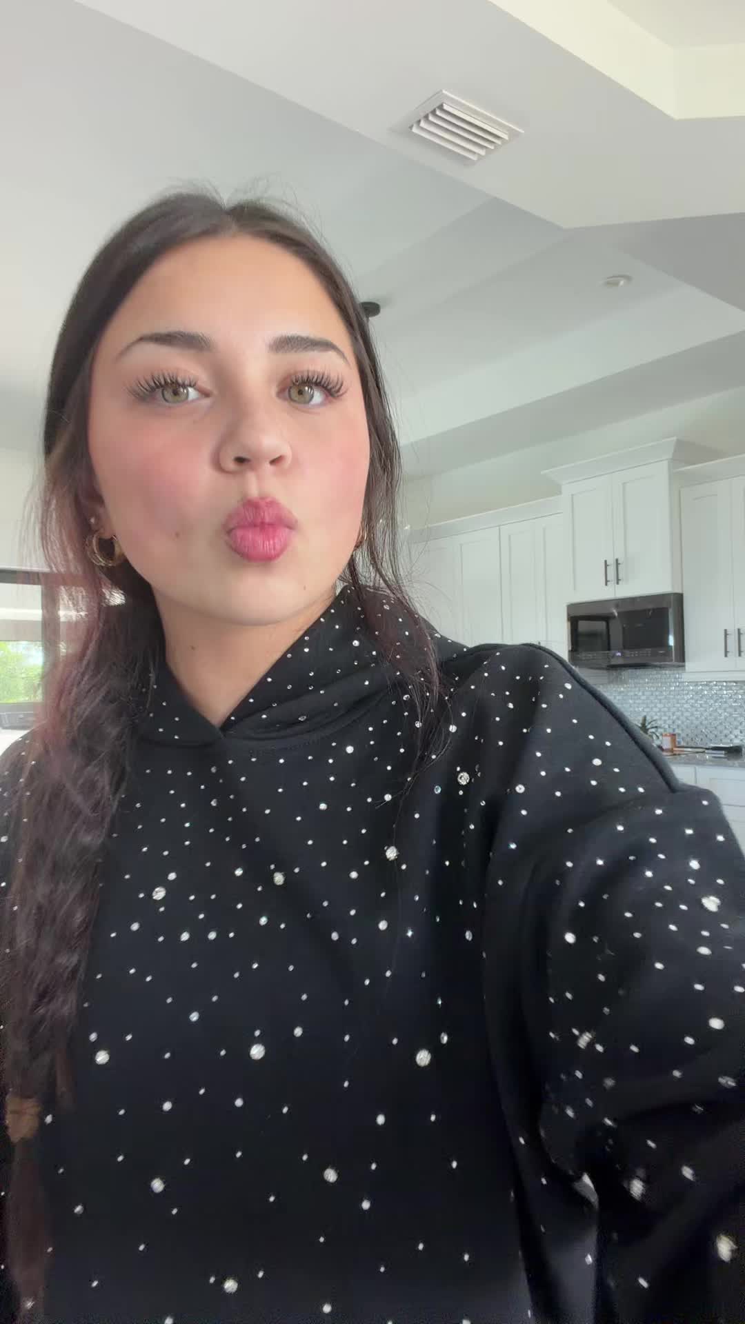 @ella
