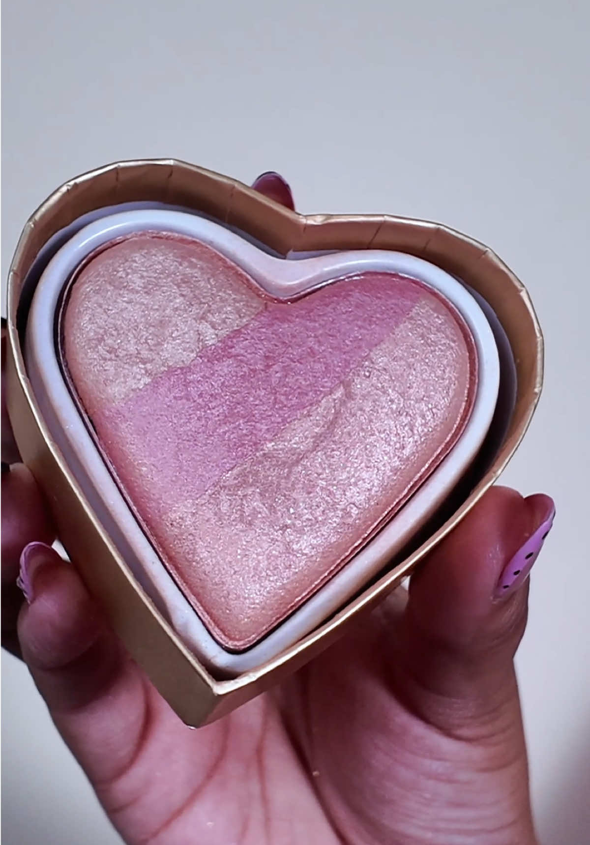 @Diana Fletes Cosmetics