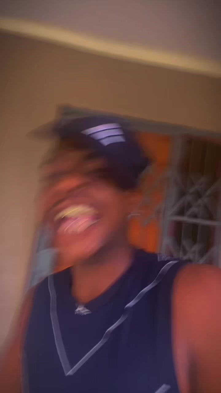 @Leblesser via LnB705