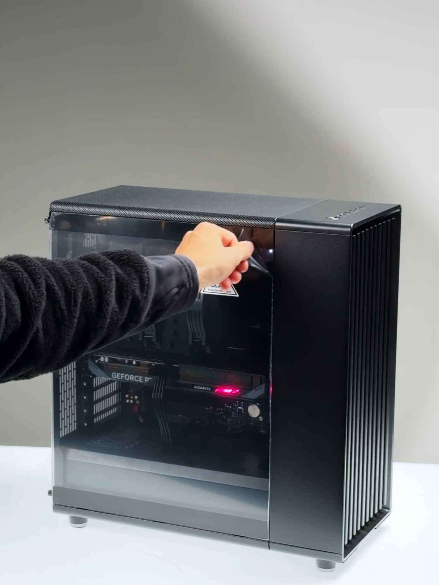 @AORUS