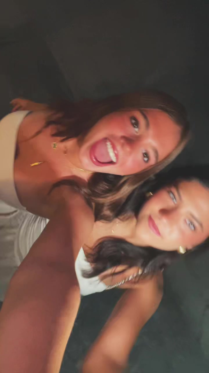 @lucia g