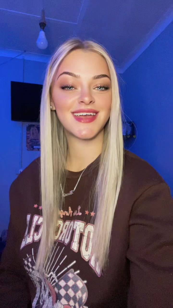@Nicole🩵