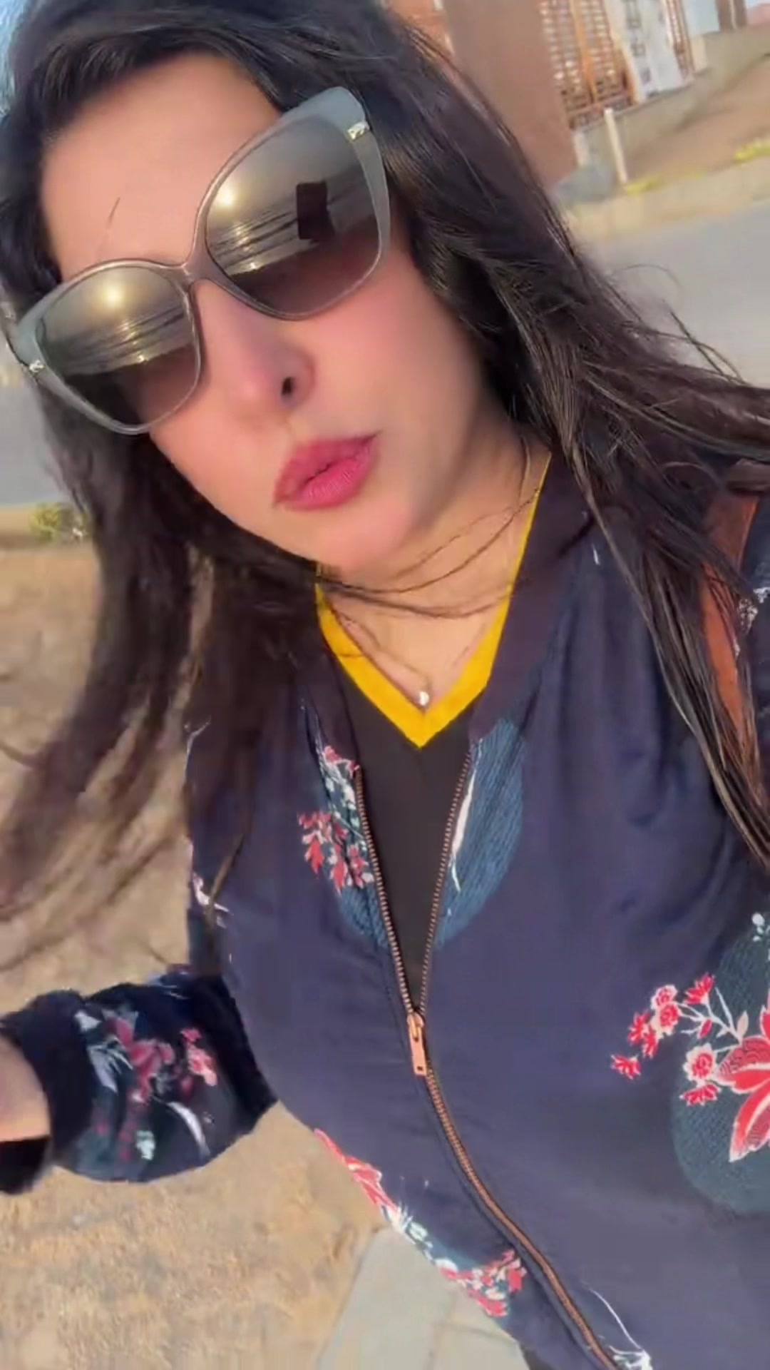 @Uzmaa tahir