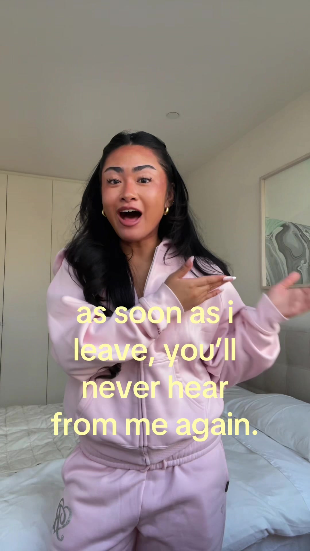 @TH💋NIA