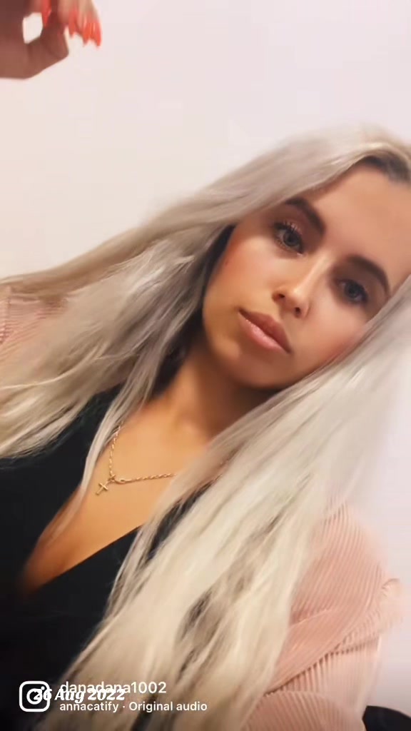 @Dana🦋