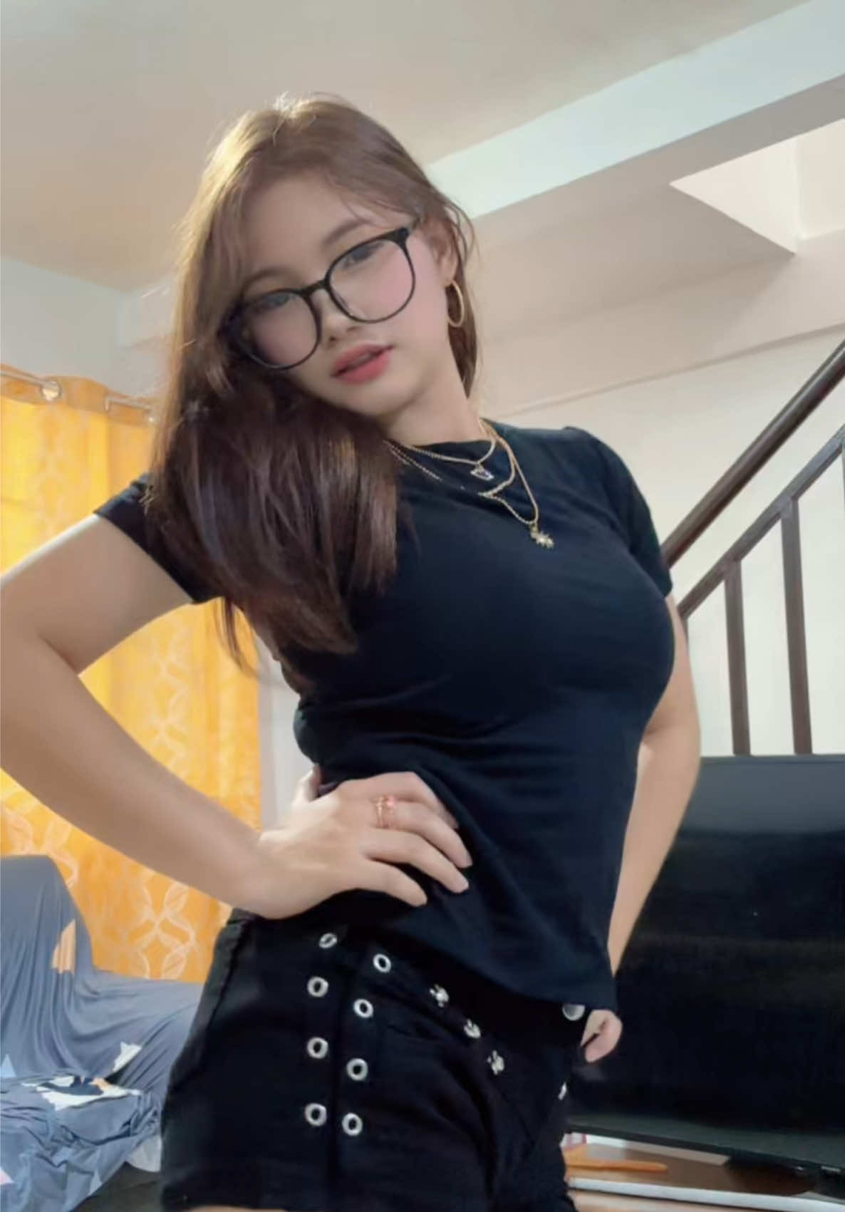 @defnotElai.