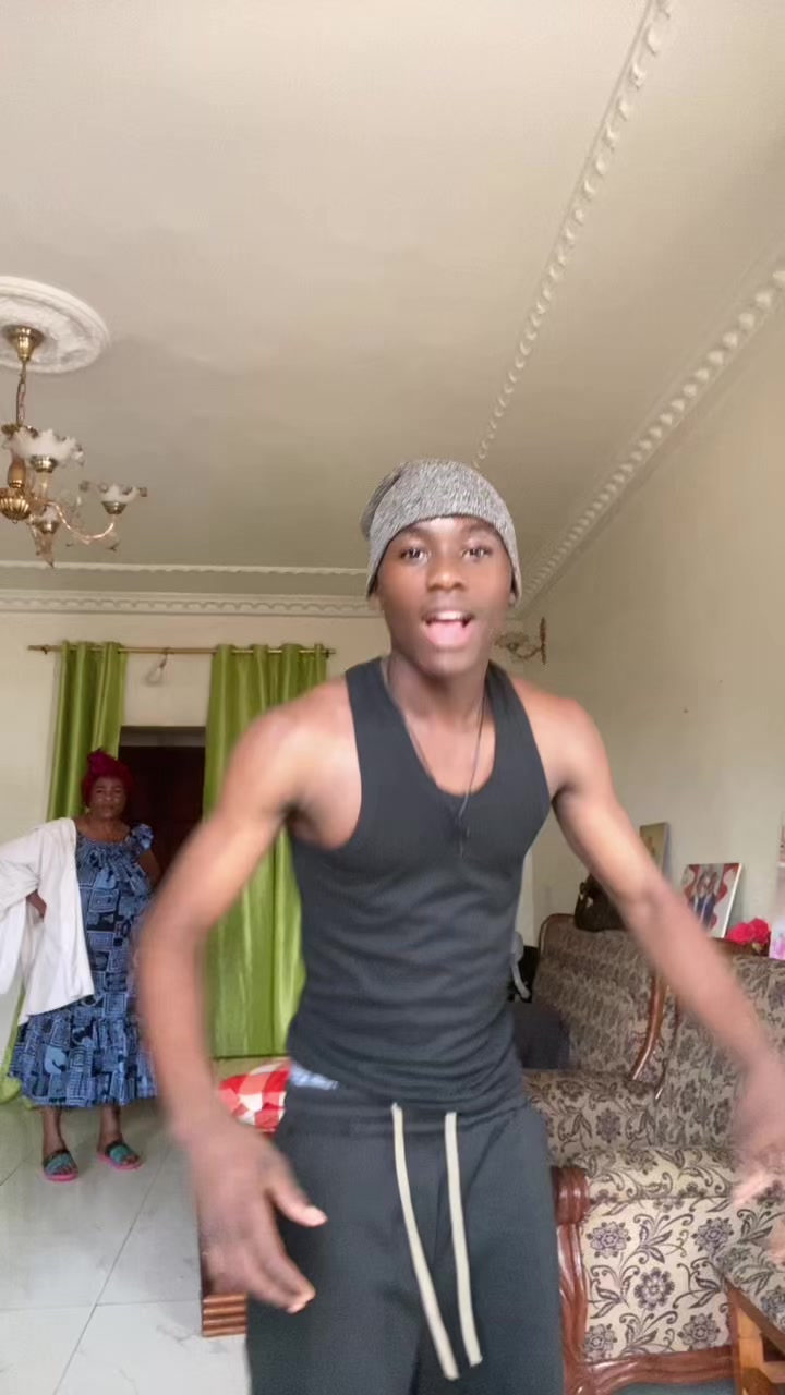 @Dylan cecenion 🇨🇲