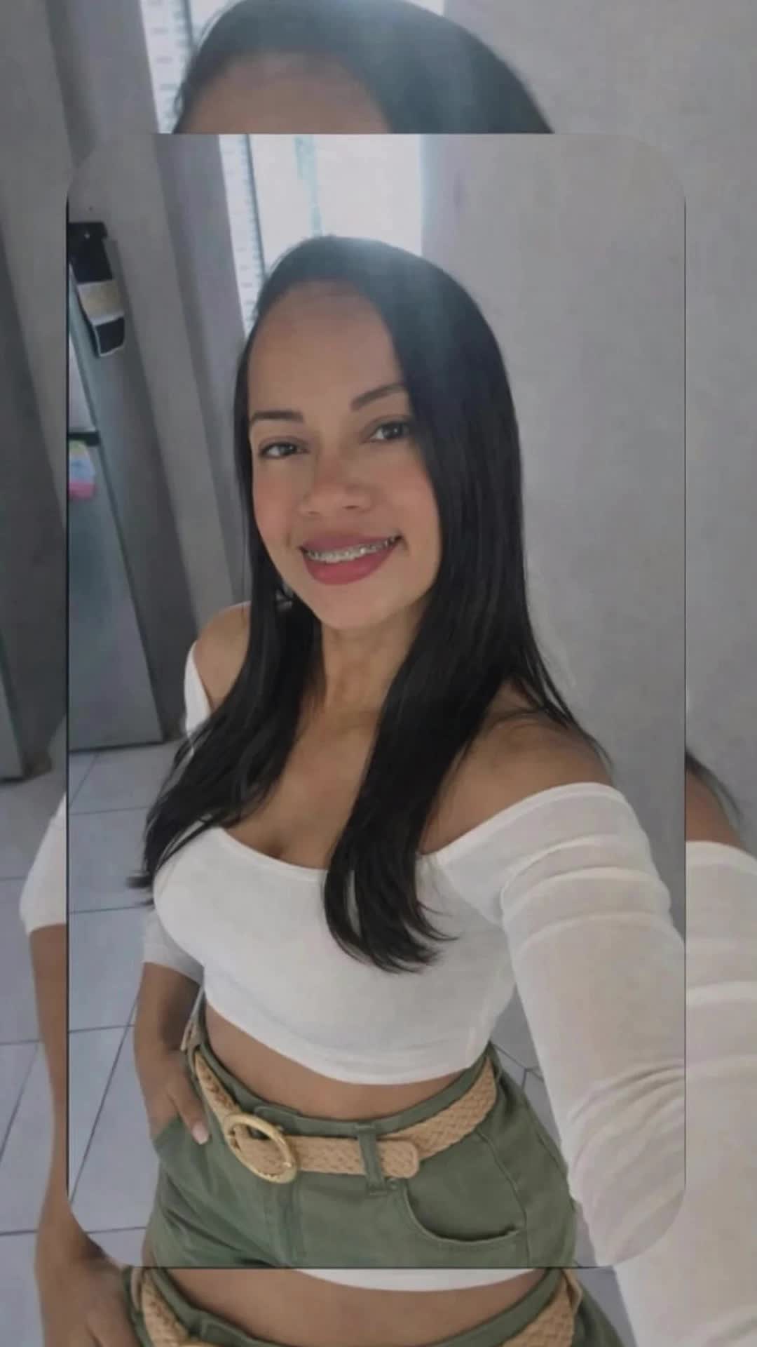@Tais