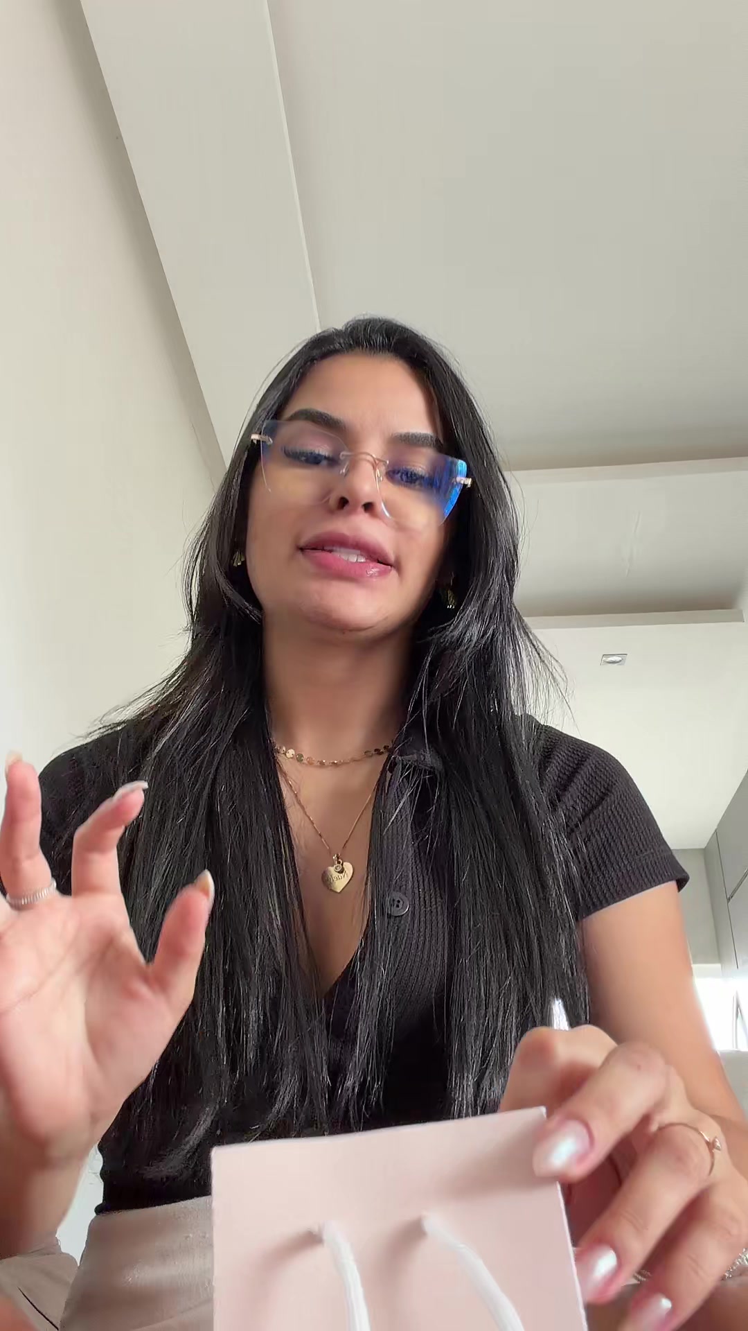 @naelypereira