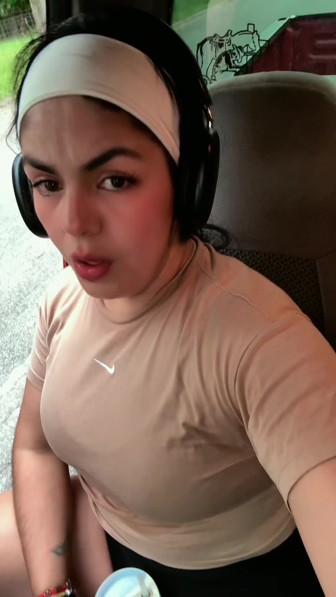@Elena 🖤86