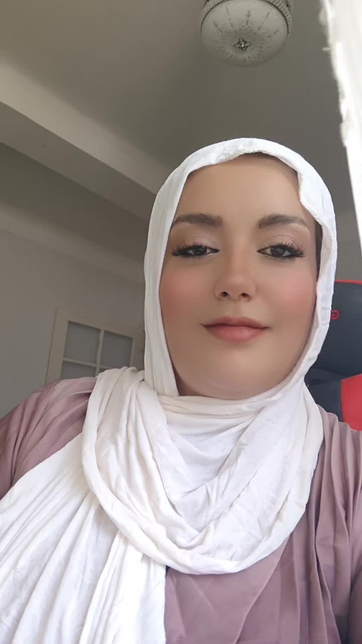 @مروة (وزيرة السعادة)🇩🇿