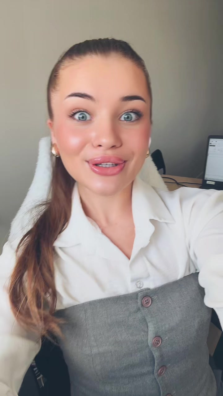 @Yuliia Hodunko