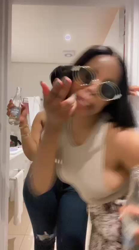 @Sabrinafele