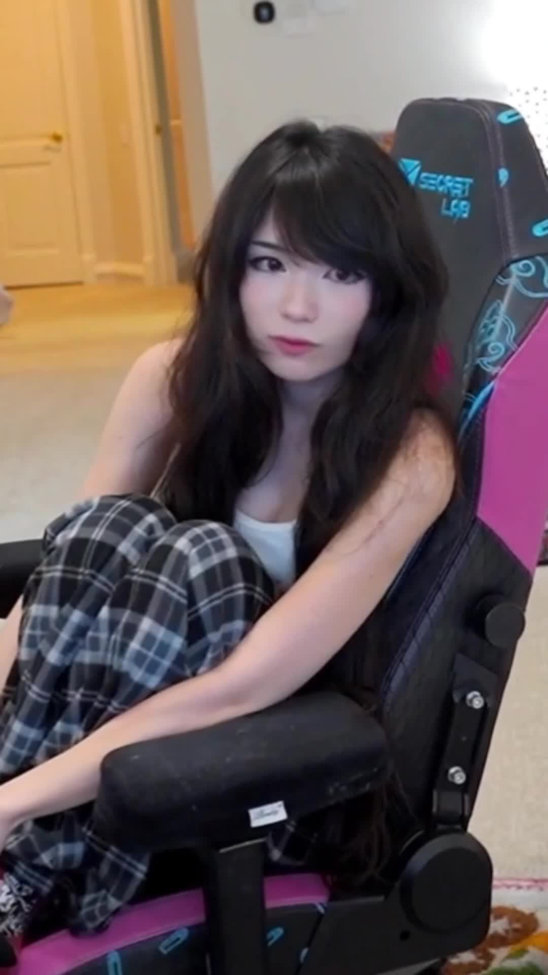 @Emirushill