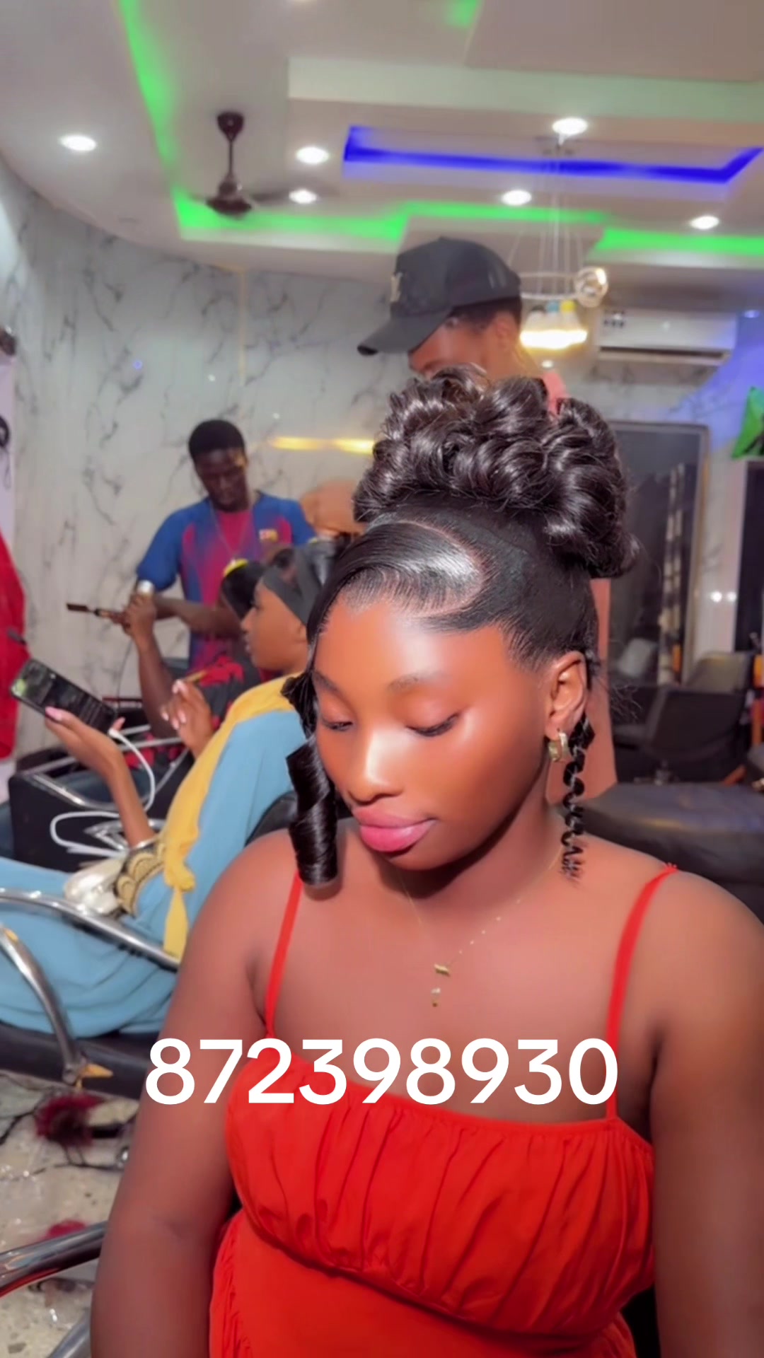 @HairVilage