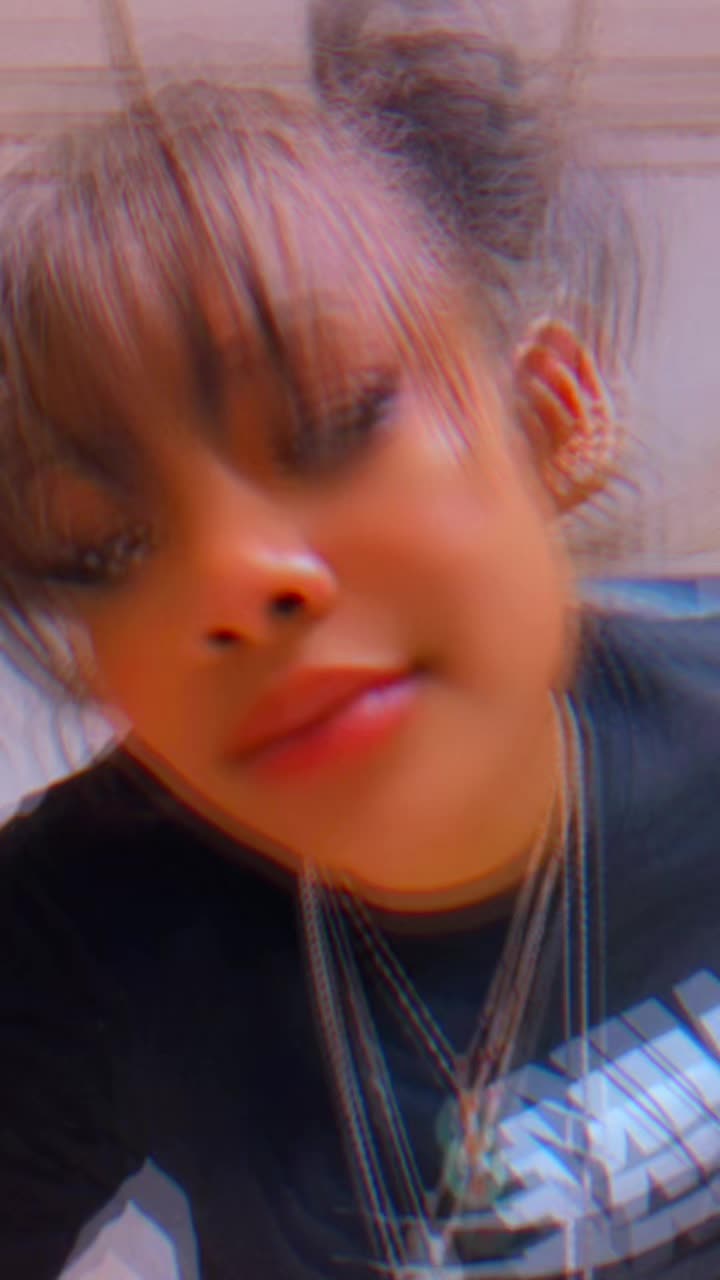 @Vangieee