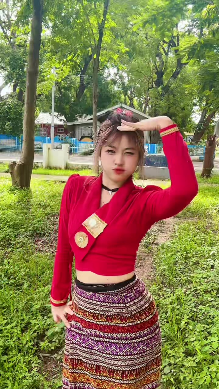 @💓👀ပူစီလေး👀💓(Nan San Thu)