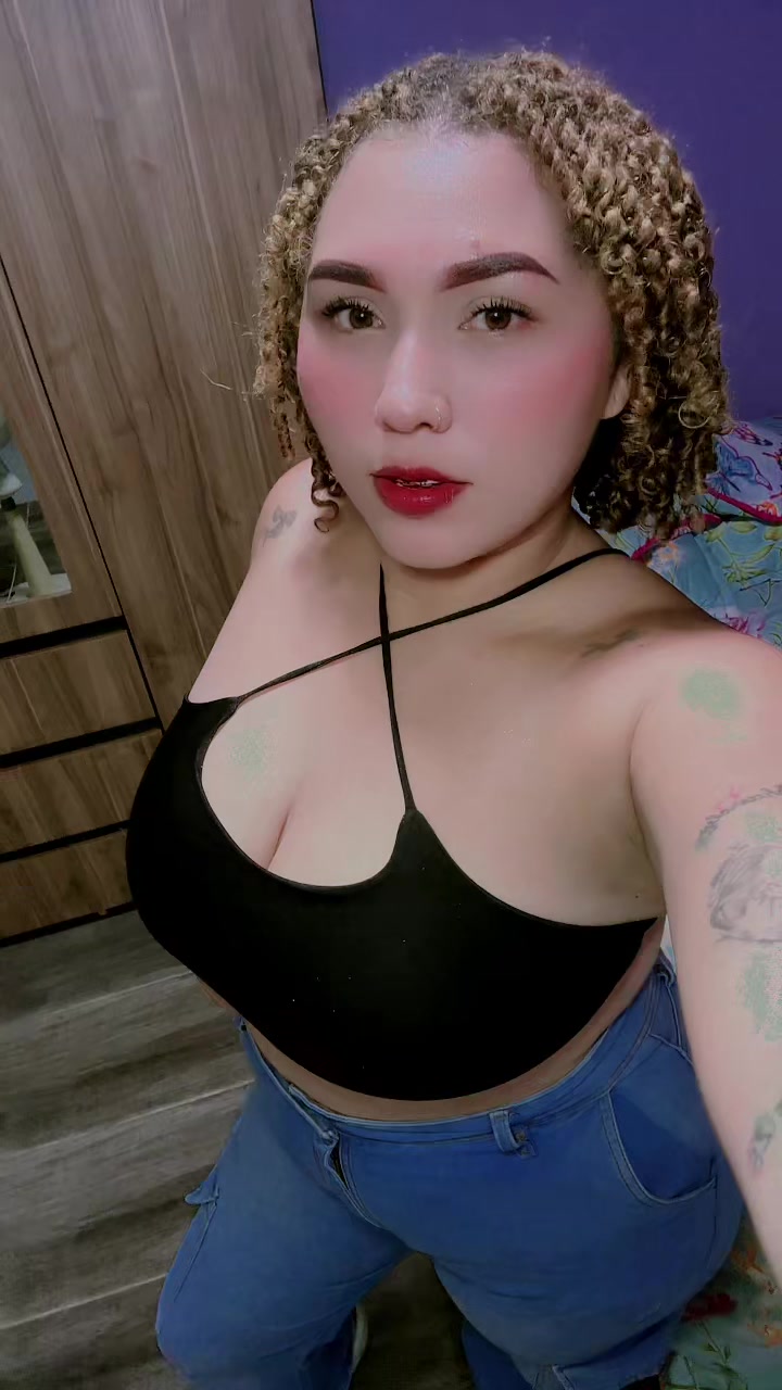@S&ouml;f&iuml;&iuml;&auml;🎀🫟🔥