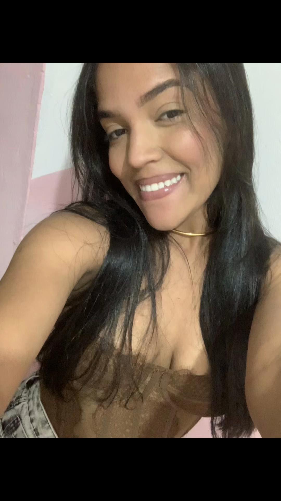 @ayanne_mariaa