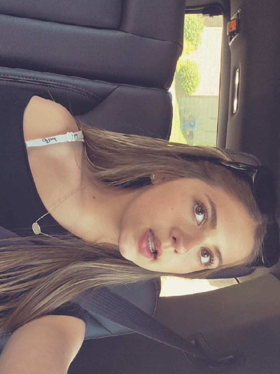 @𝒞𝒶𝓎𝒹𝑒𝑒🌼