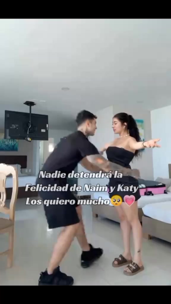 @Nelly Hungría🥚🐼