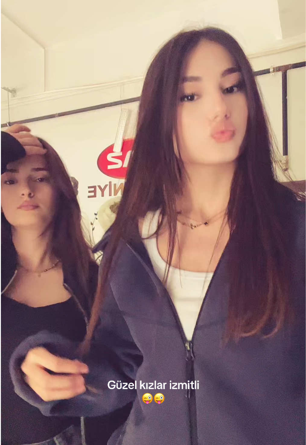 @ekrin🪼