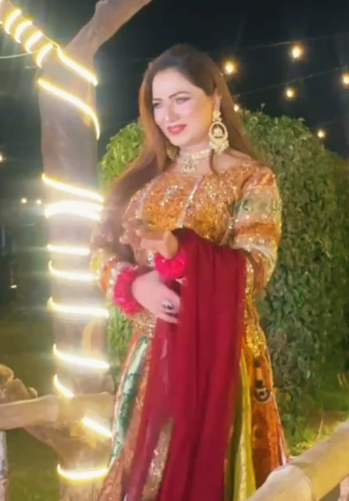 @bushramarviofficial