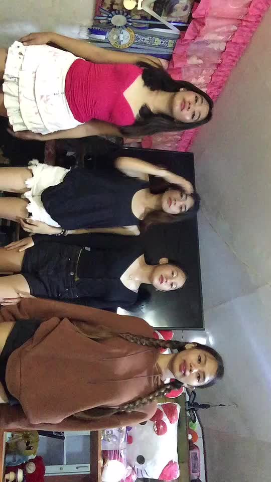 @👯♀️