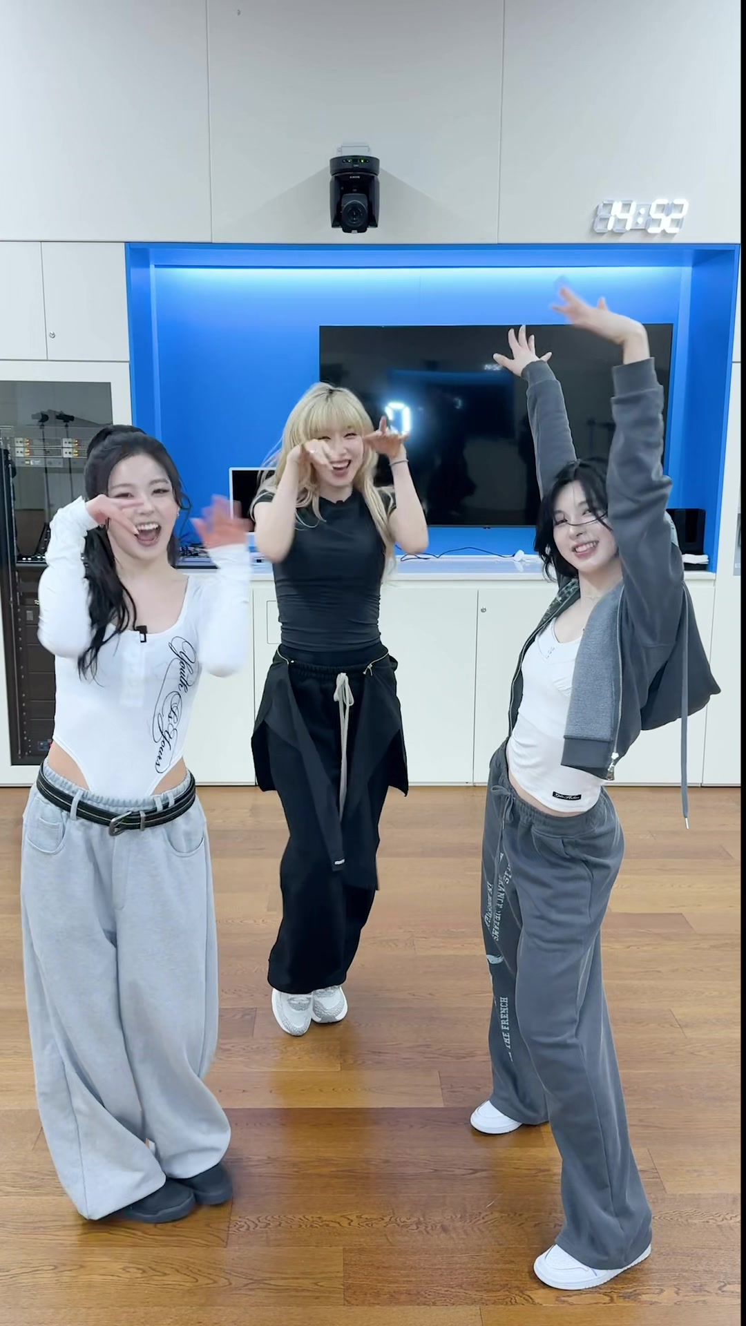 @NMIXX