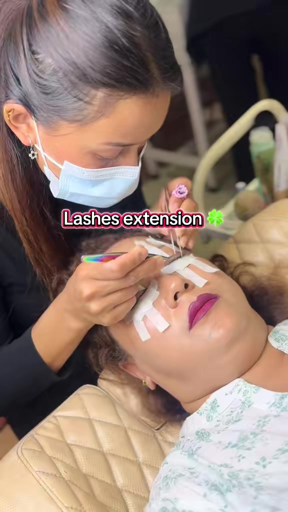 @ZOOM BEAUTY ACADEMY