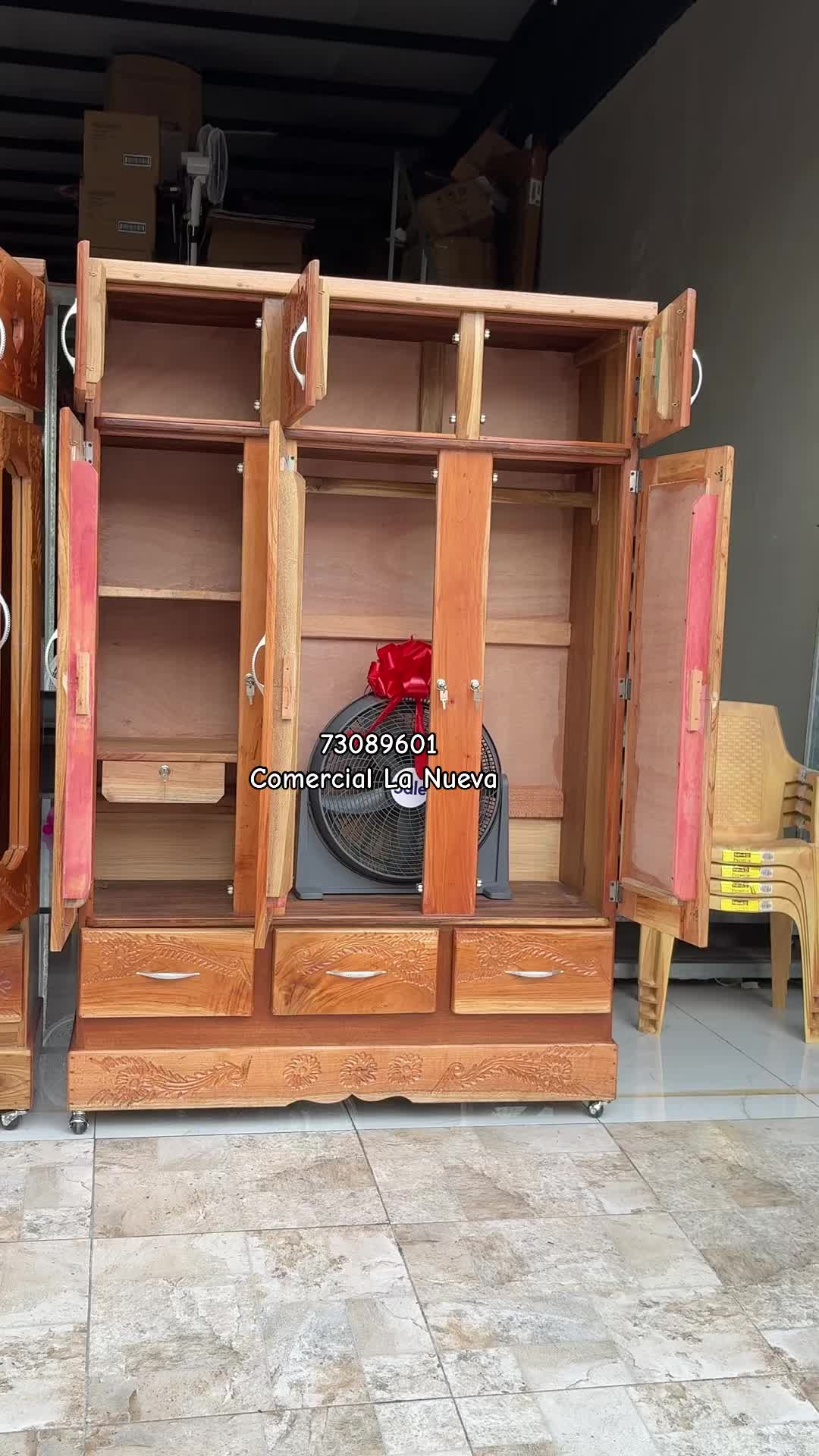 @comercial la nueva oficial1