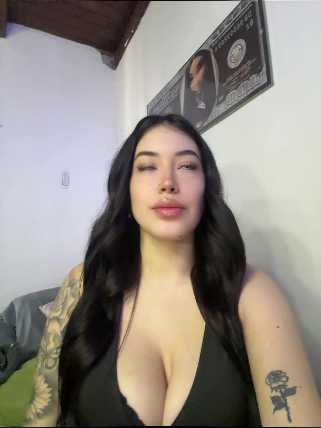 @user_ariana99
