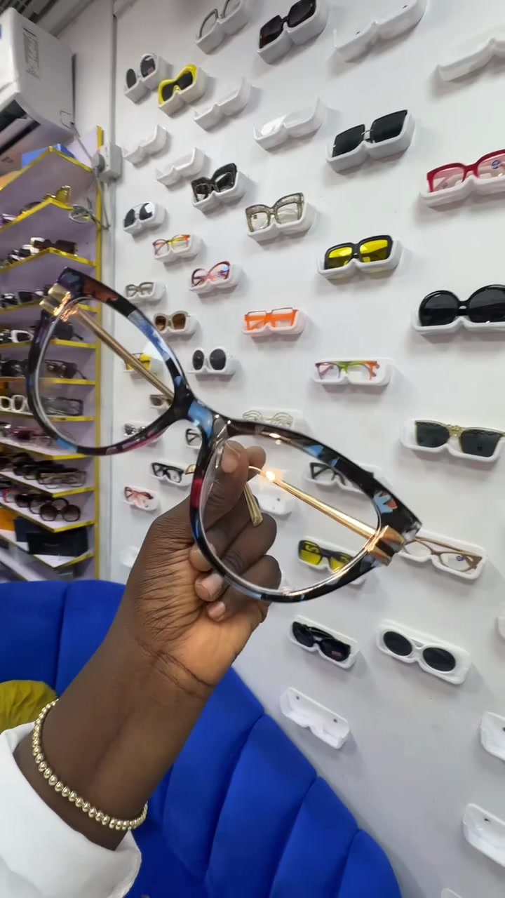 @AKURE SUNGLASS VENDOR 1