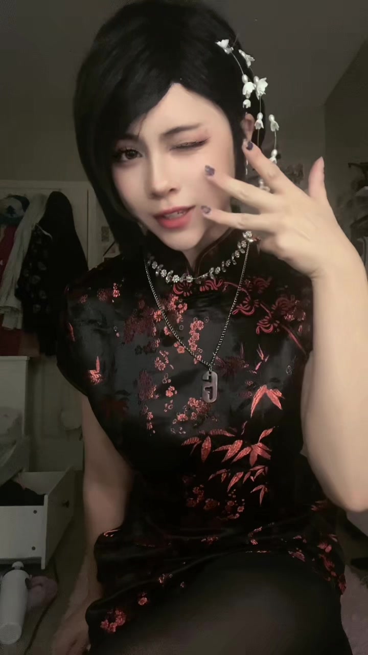 @QueenStocking