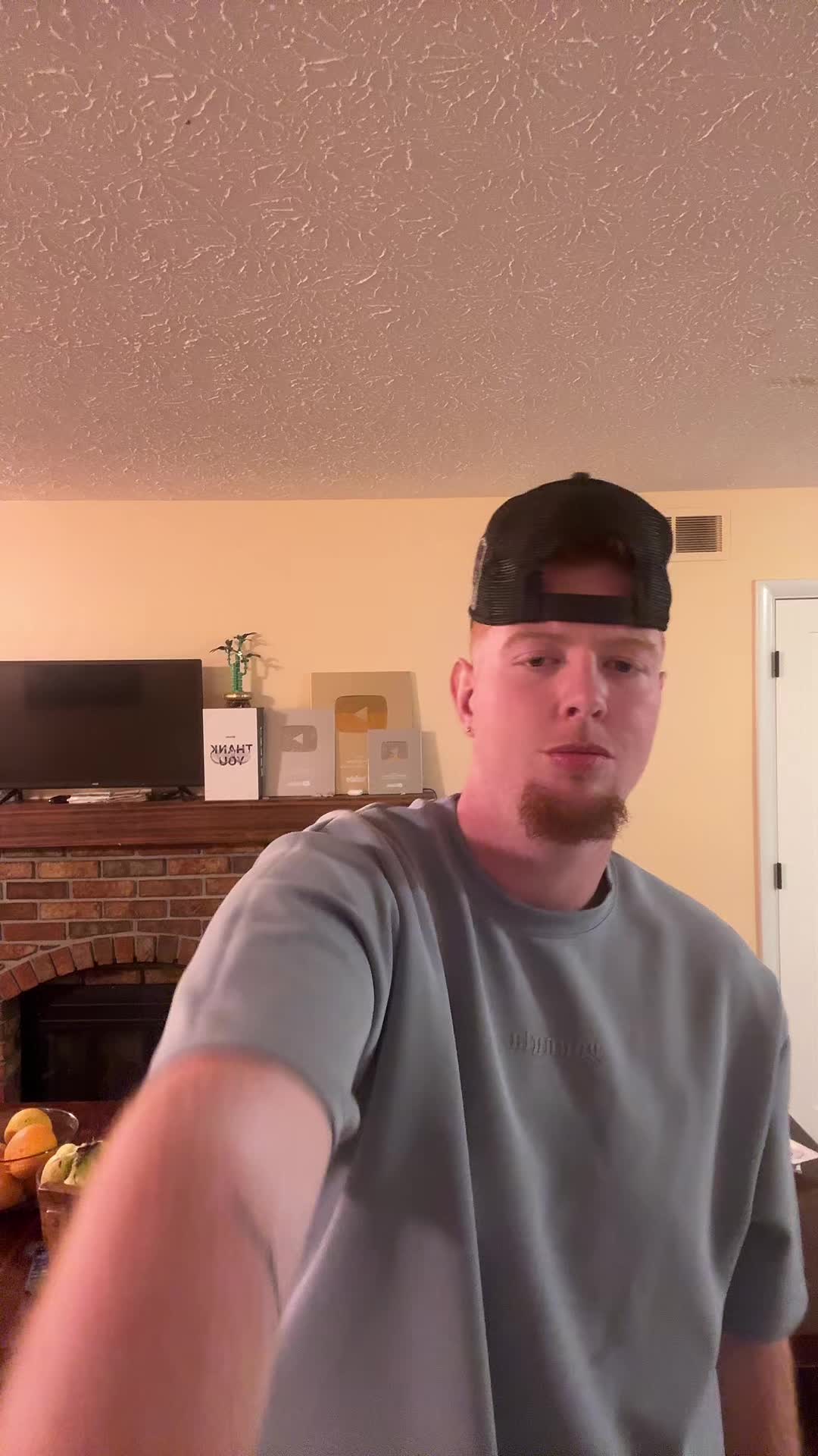 @BIGRED🥀🥩