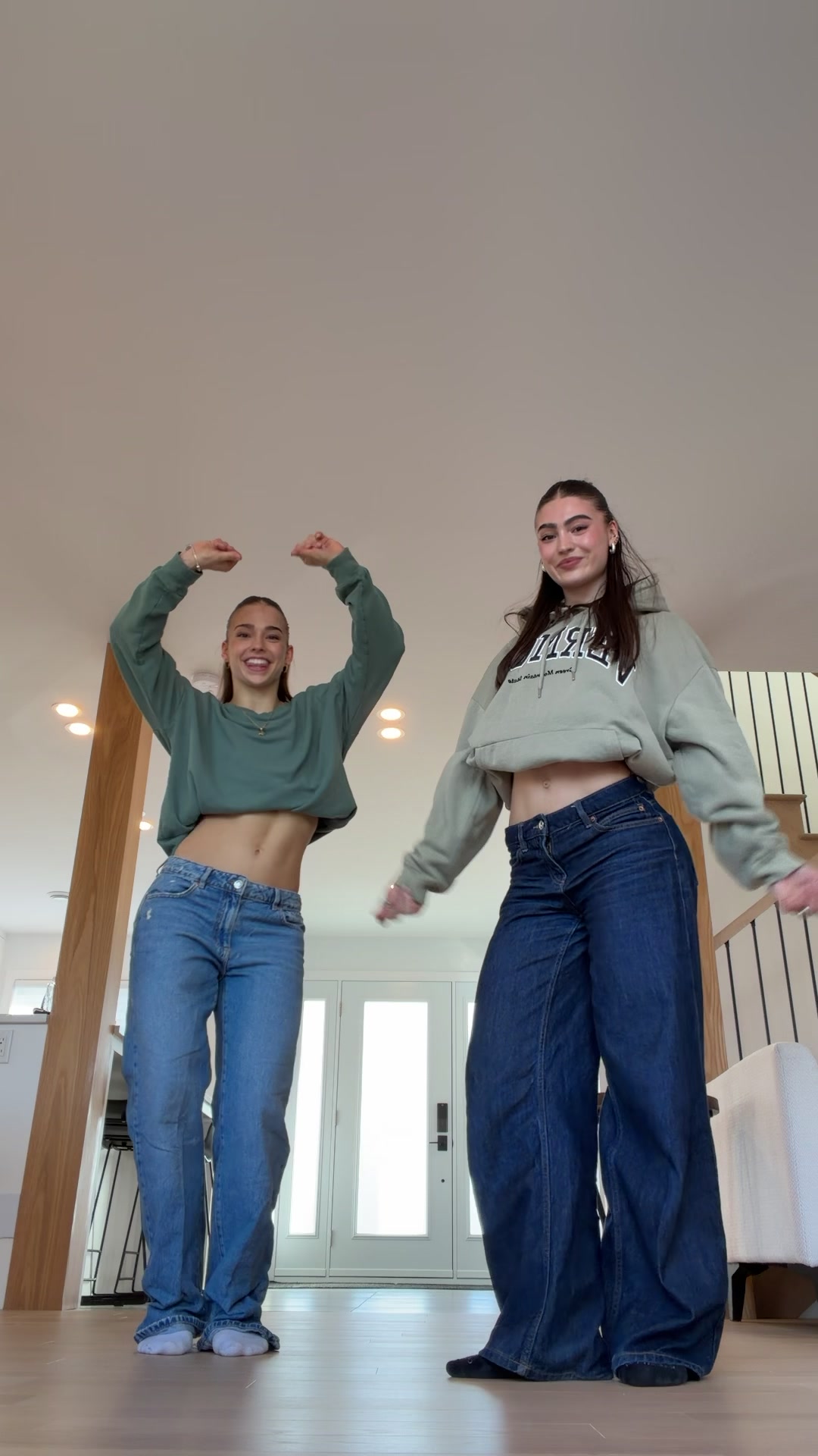 @Beginsisters Official