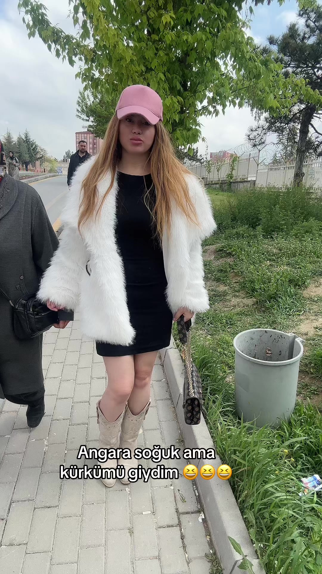 @Fundyy