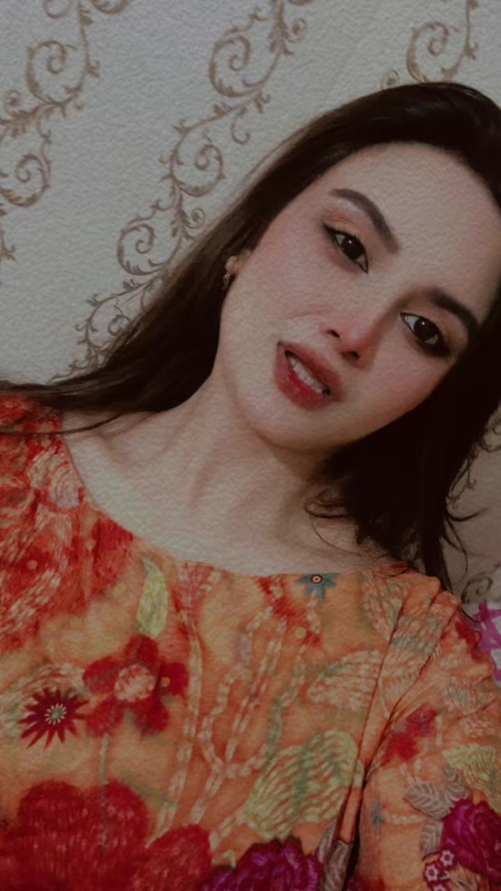 @Emaan🕊️✨