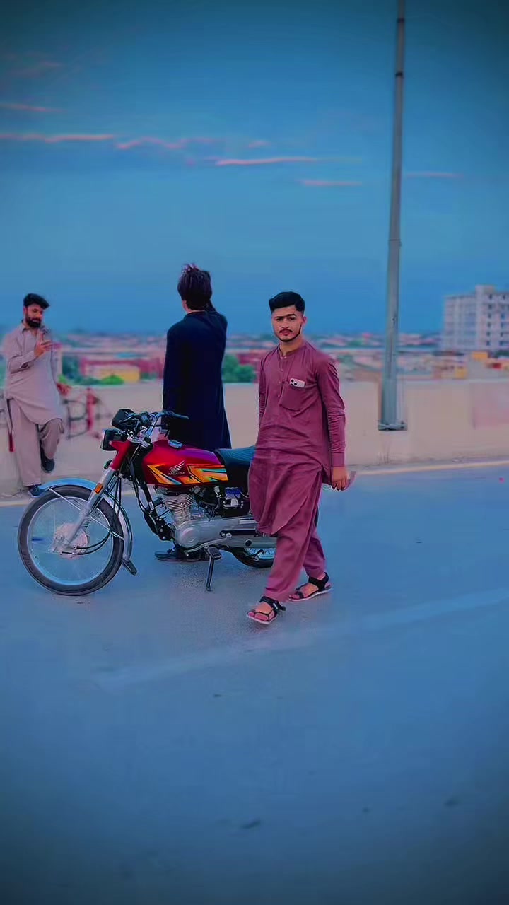 @Ali Jani💔🤲🏻😭😣tanha jowand
