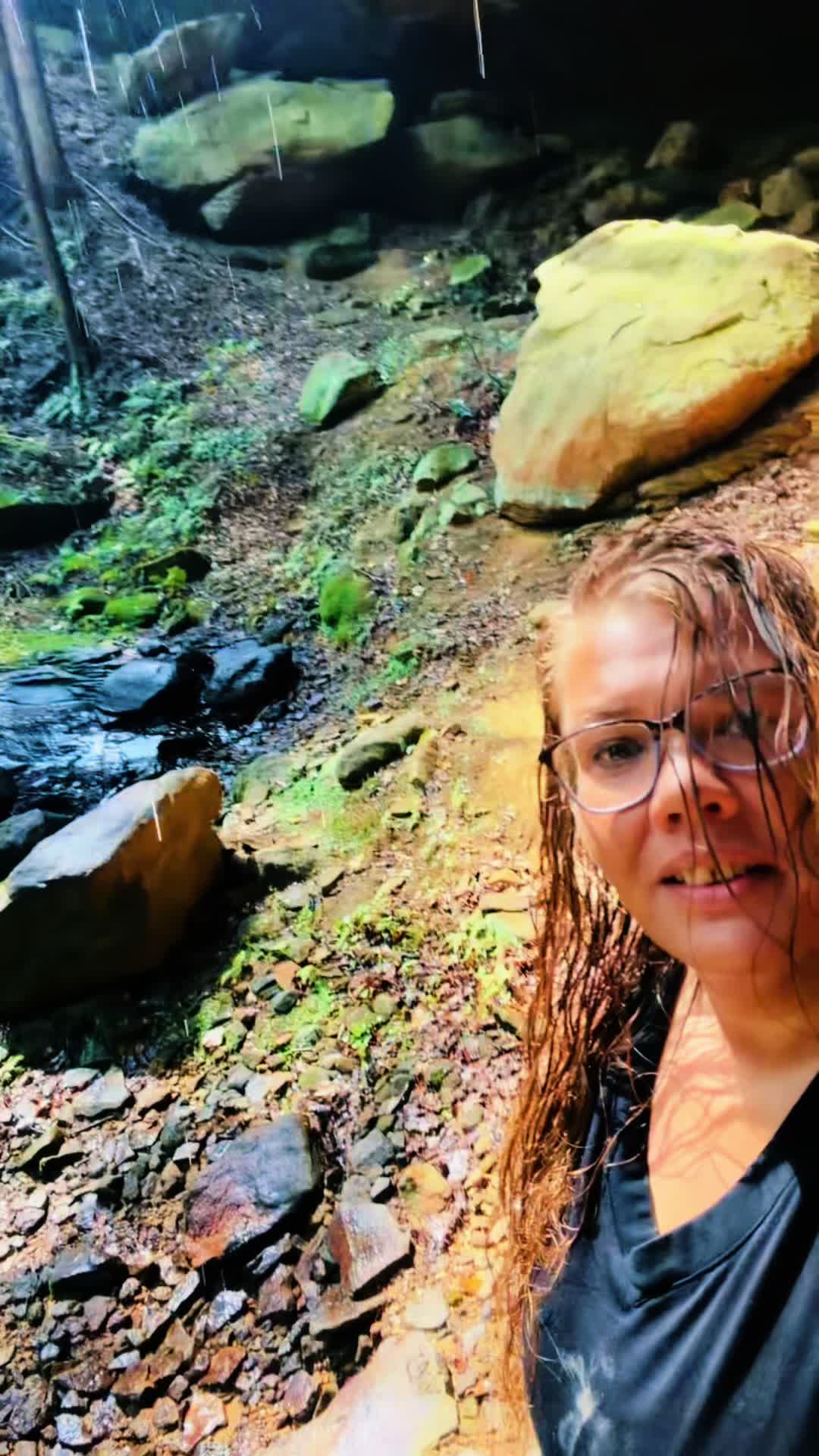 @Ashley 🥾 ✌️🧘&zwj;♀️