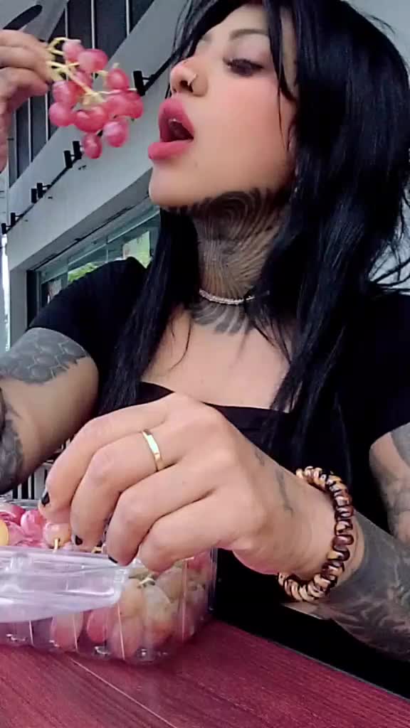 @මැනික්