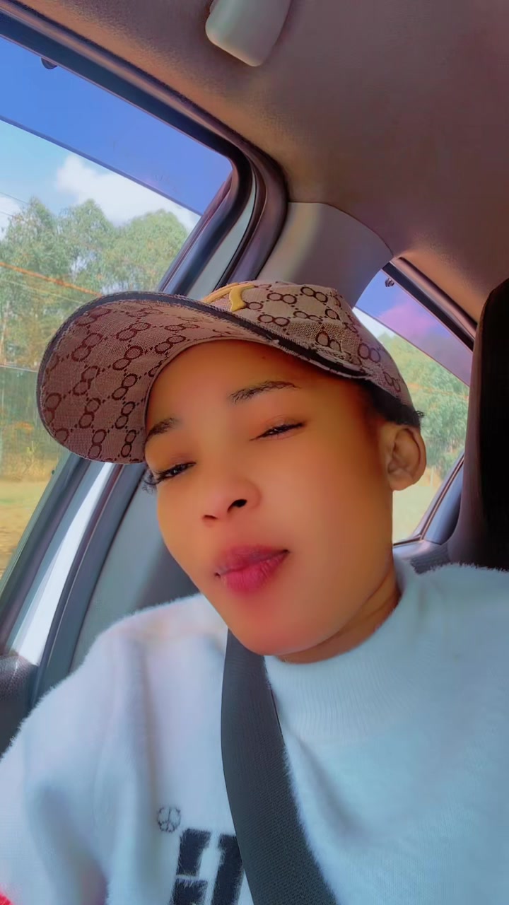 @👑ᵟᵁᴱᴱᴺ𝓢𝓱𝓲𝓵𝓪 𝓚𝓮𝓵𝓵𝔂