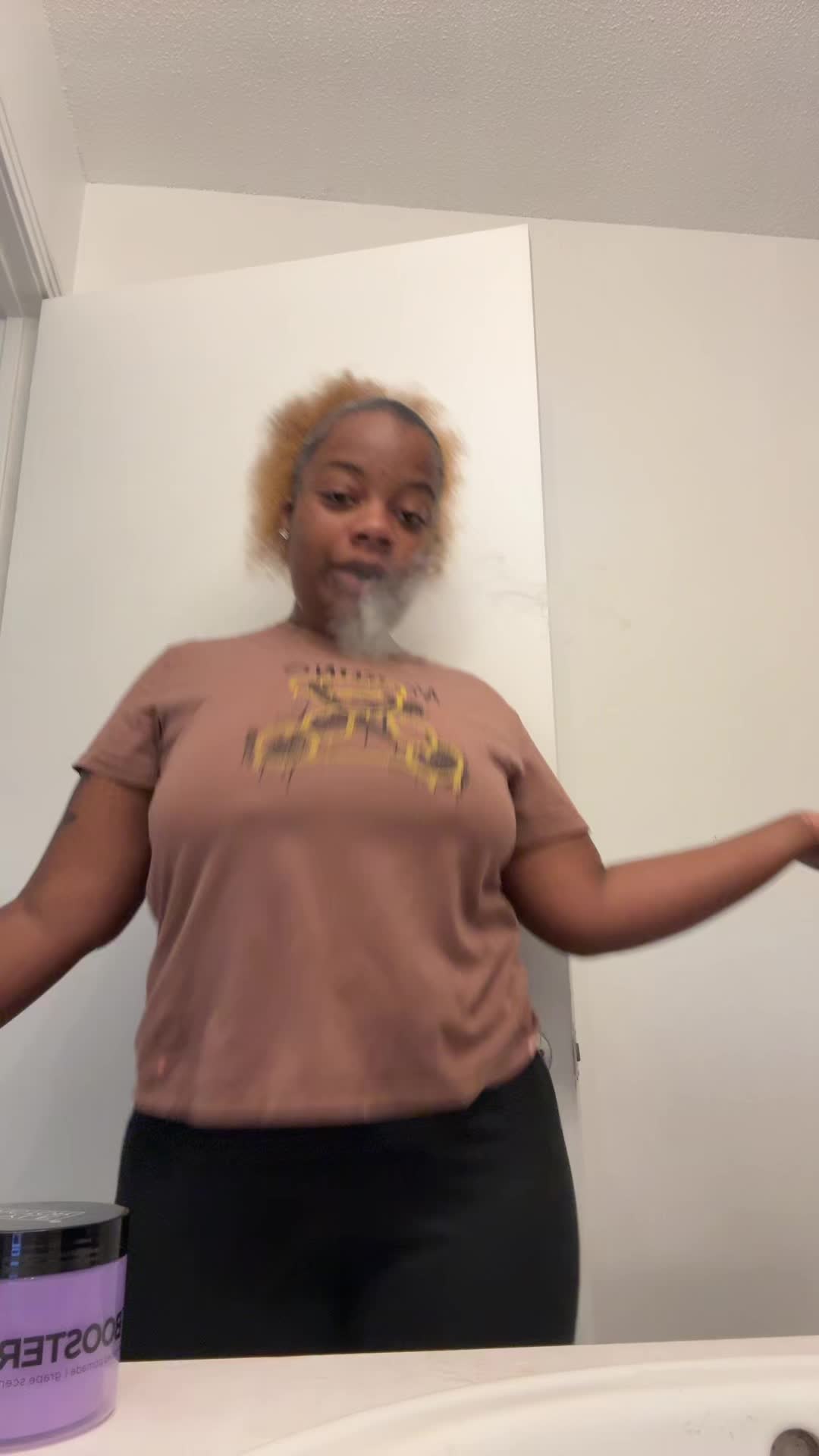 @Miss Standing on business 🗣️