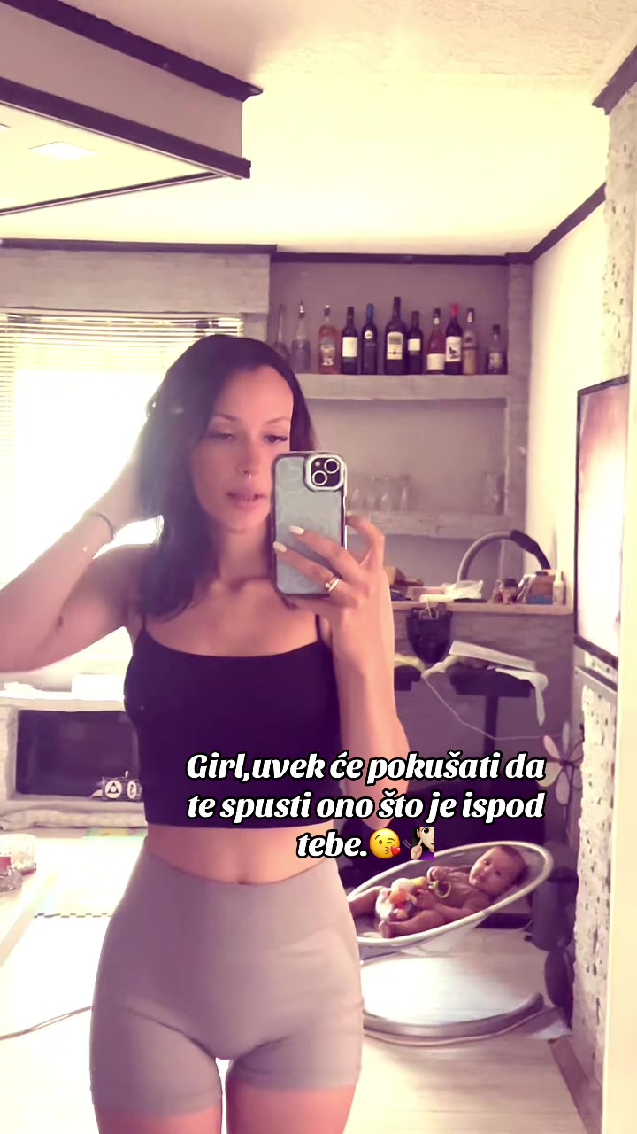 @𝙎𝙖𝙣𝙙𝙧𝙞𝙘𝙞 👧🏻