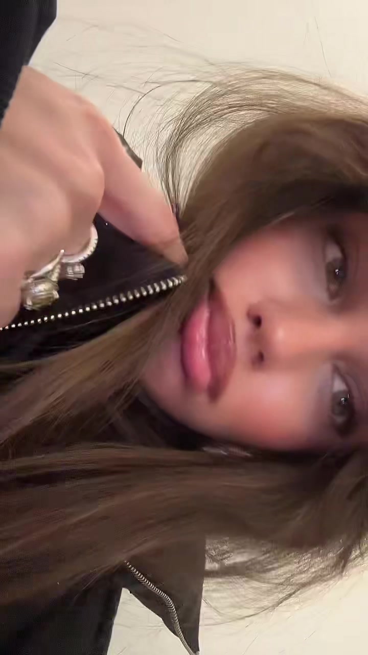 @Vi