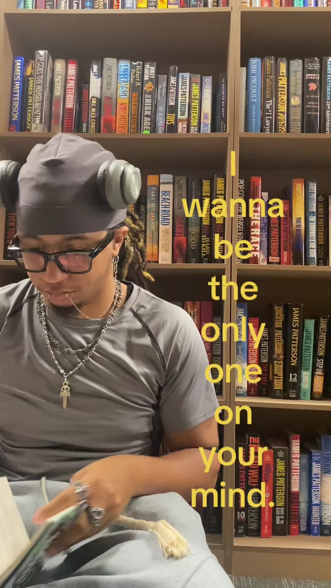 @whoz_twistann