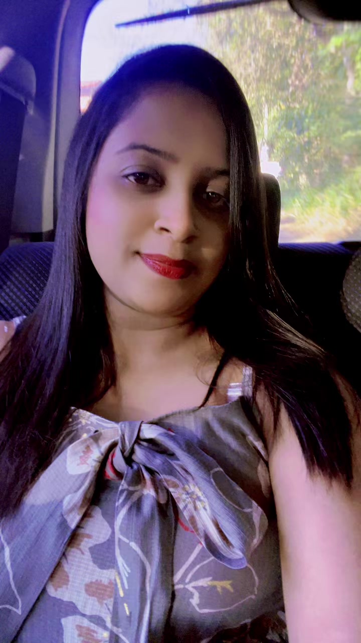 @tharu de silva