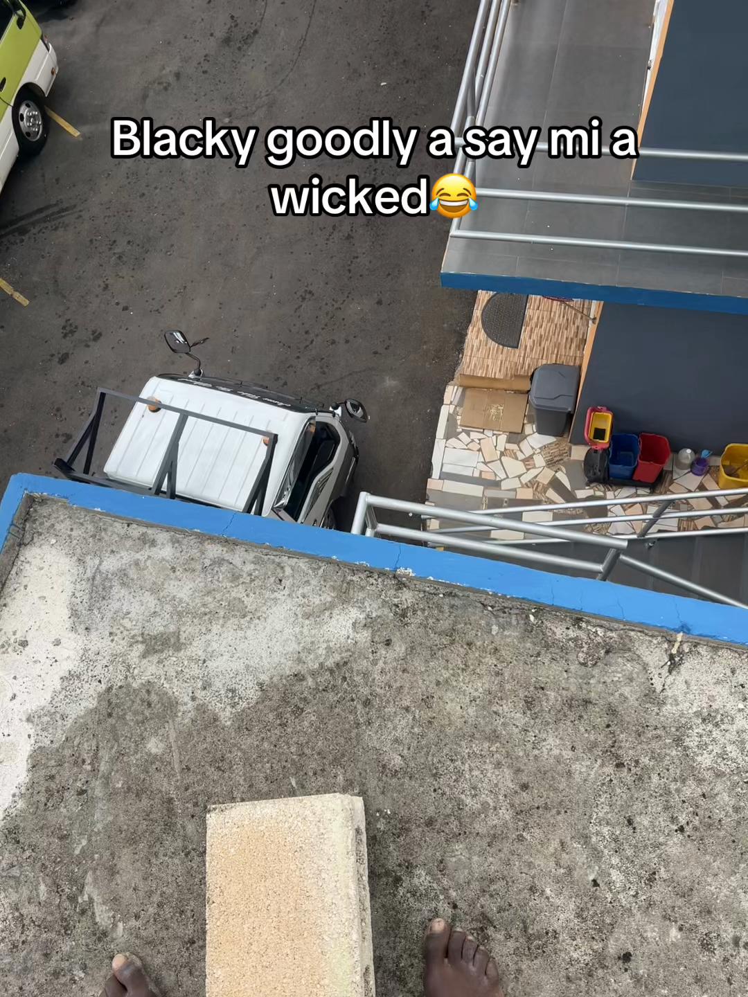 @~*_řëvïî thê dãňcęr_*~ 🐰🇯🇲