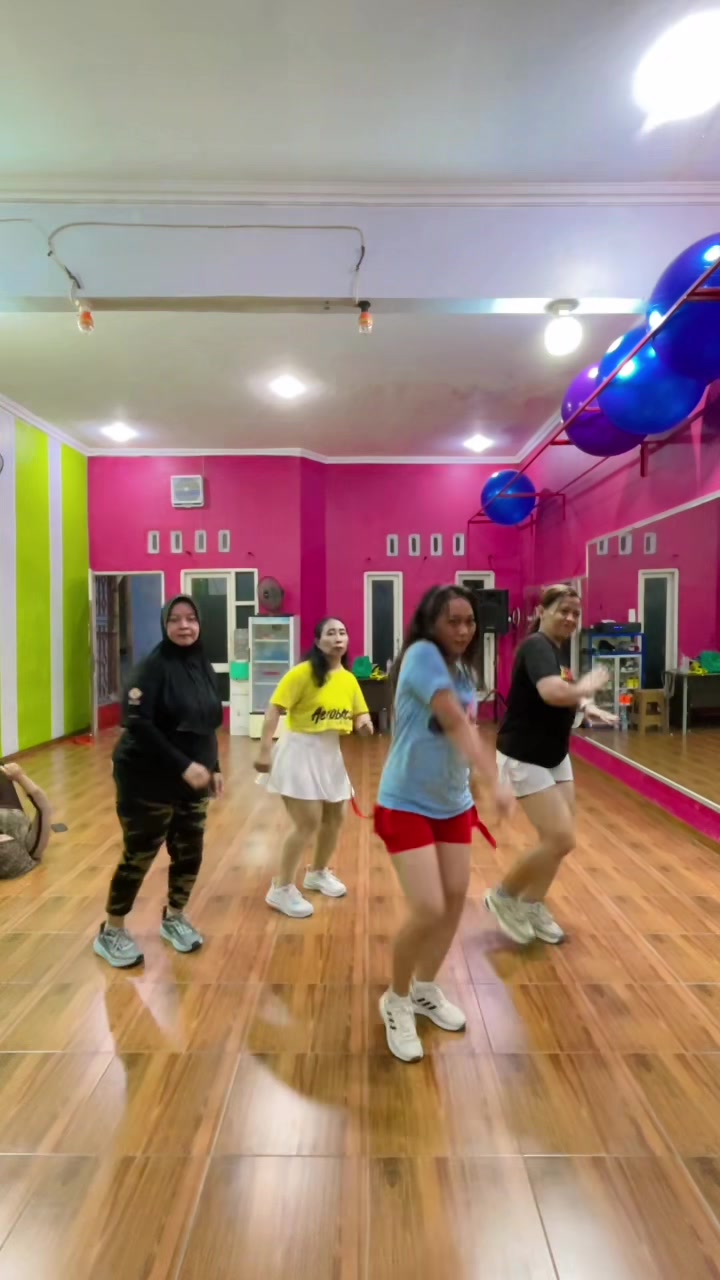 @Titi titi aerobic