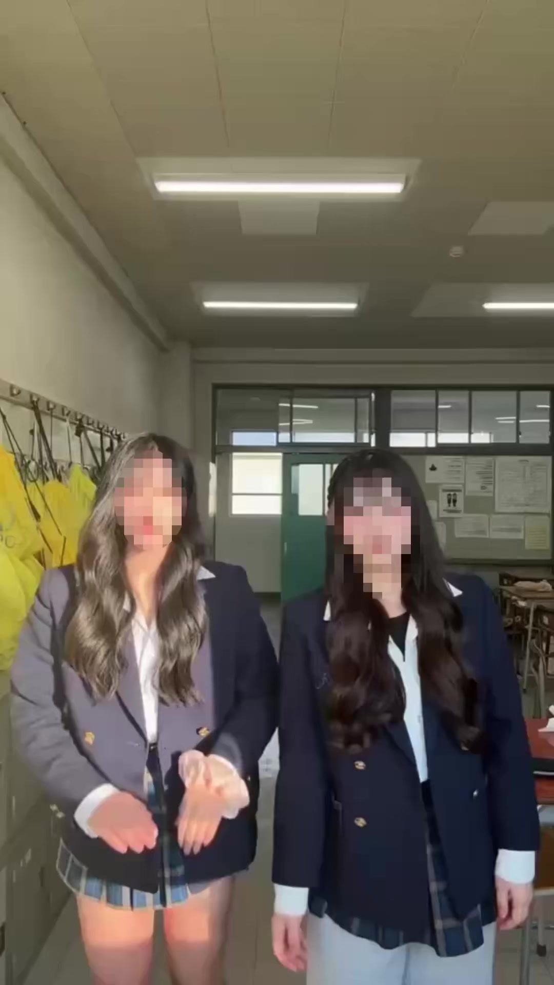 @くれあ
